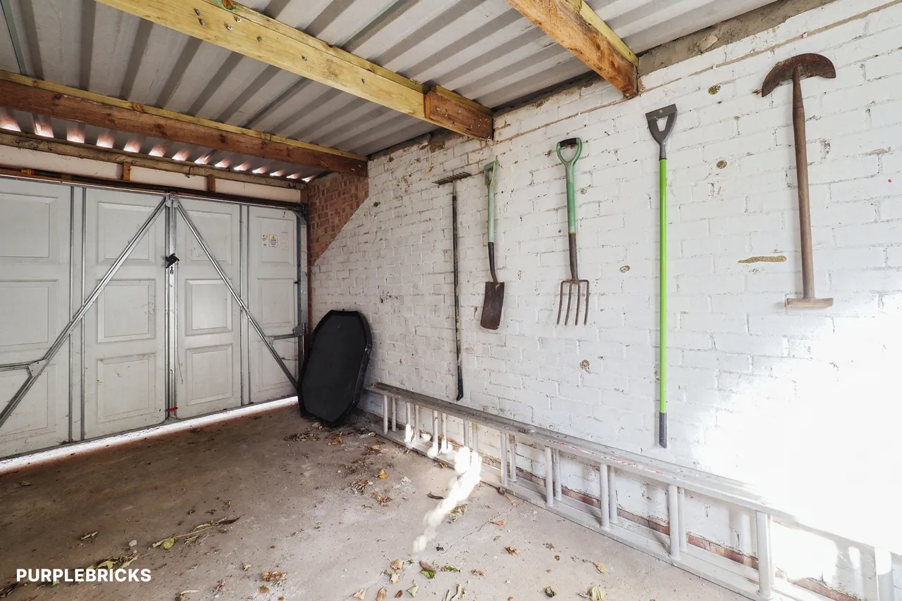 St. Lawrence Boulevard, Nottingham, NG12, photo 27