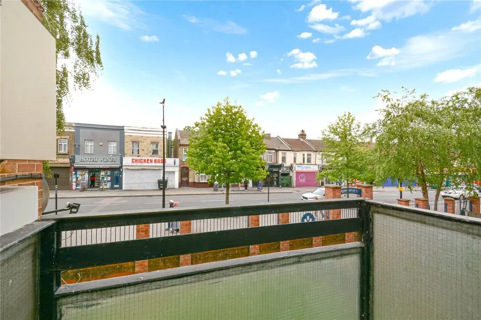 Station Road, London, E12, photo 12
