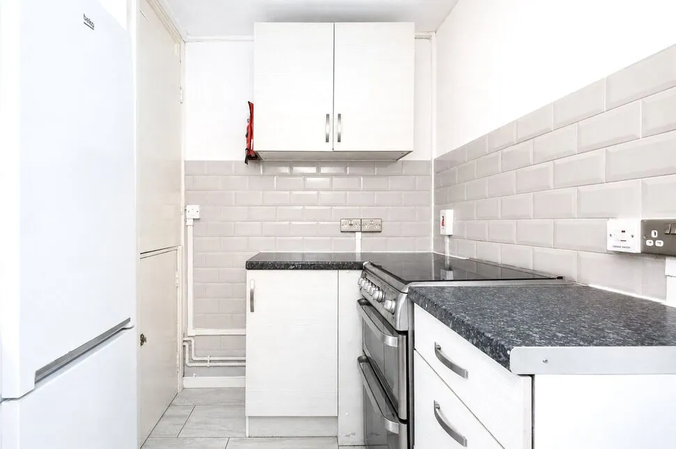 Station Road, London, E12, photo 5
