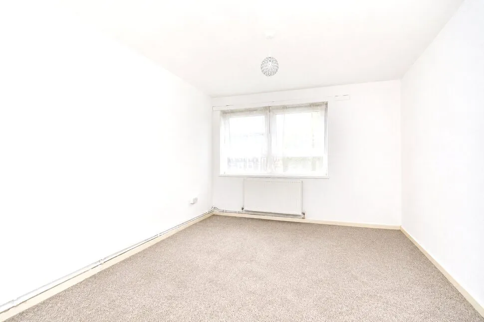 Station Road, London, E12, photo 8