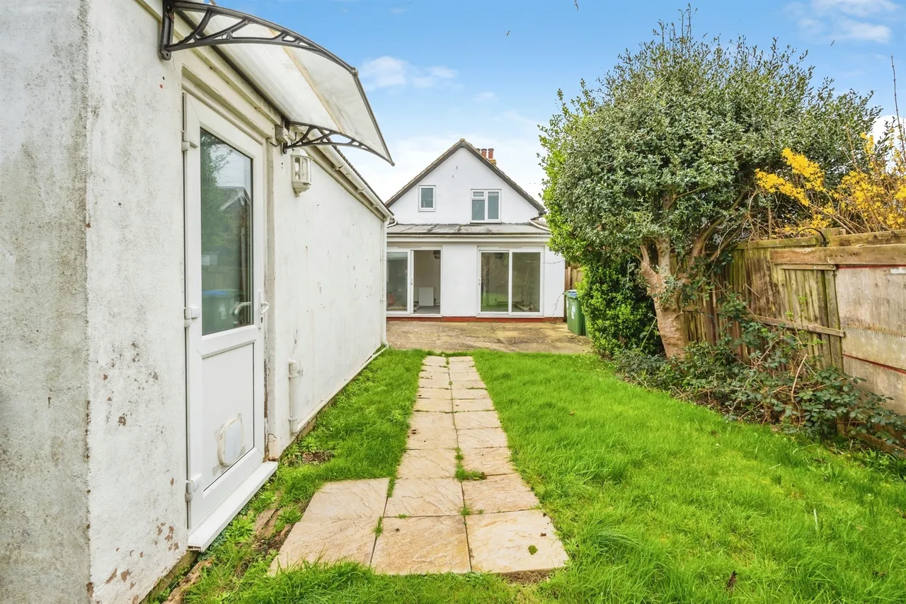 Telscombe Cliffs Way, Telscombe Cliffs, BN10, photo 14