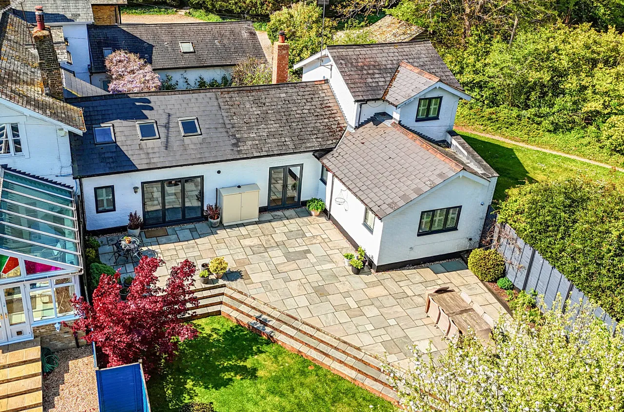 Rose Court Cottage, Burghfield Common, Reading, Berkshire, RG7 3BG, photo 22