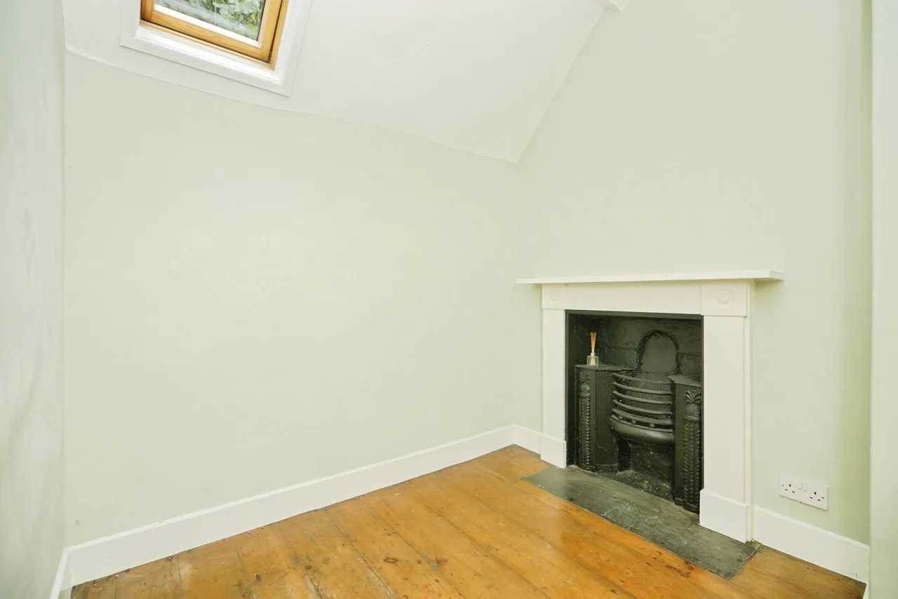 Tan-y-Bwlch, Blaenau Ffestiniog, LL41, photo 9