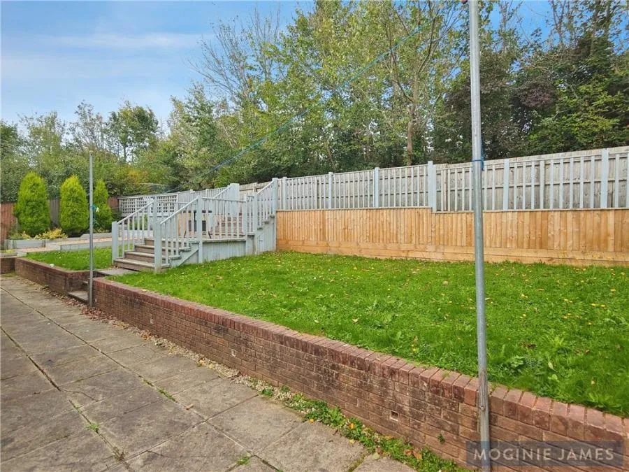 Maes Yr Hedydd, Pontprennau, CF23, photo 18