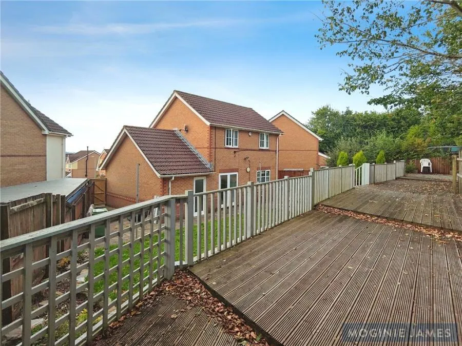 Maes Yr Hedydd, Pontprennau, CF23, photo 16