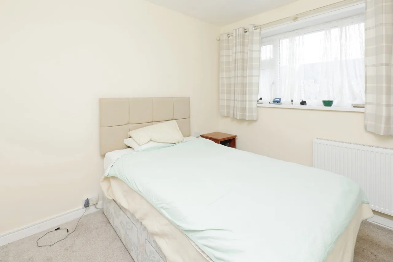 Bramdene Avenue, Nuneaton, Warwickshire, CV10, photo 7
