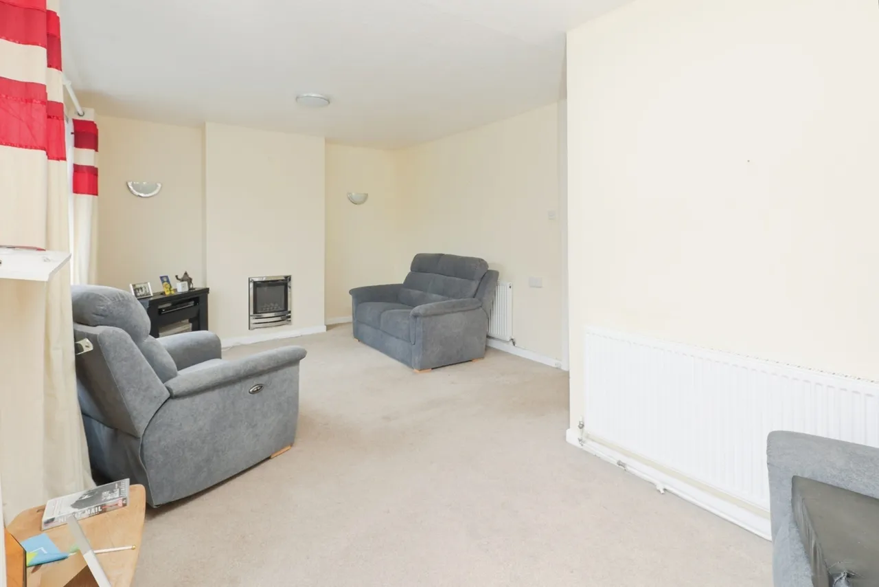 Bramdene Avenue, Nuneaton, Warwickshire, CV10, photo 5