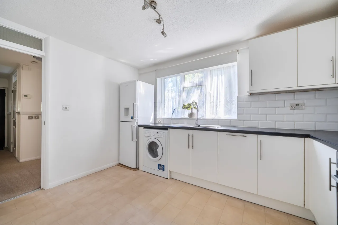 Northwood Road, Harefield, UB9, photo 7