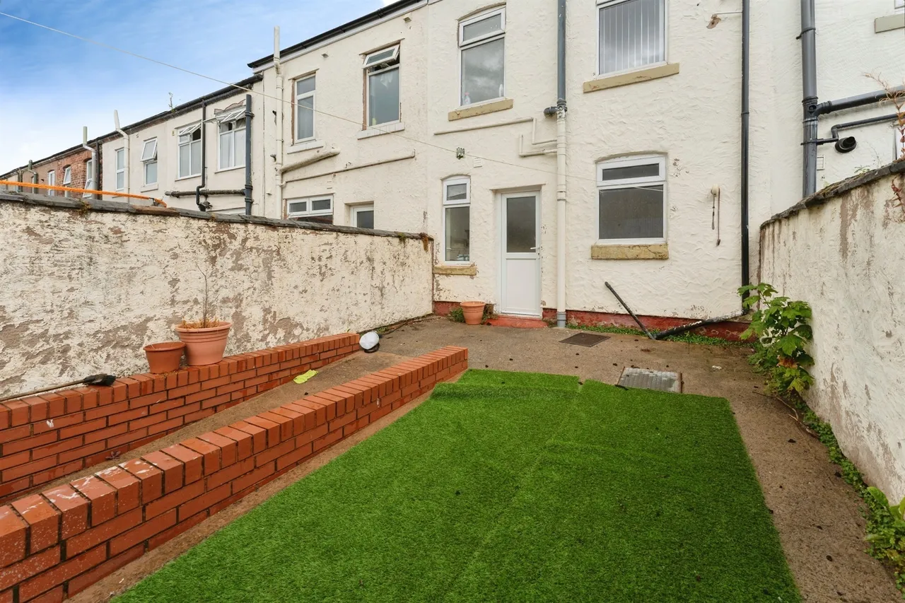 Crescent Road, Ellesmere Port, CH65, photo 14