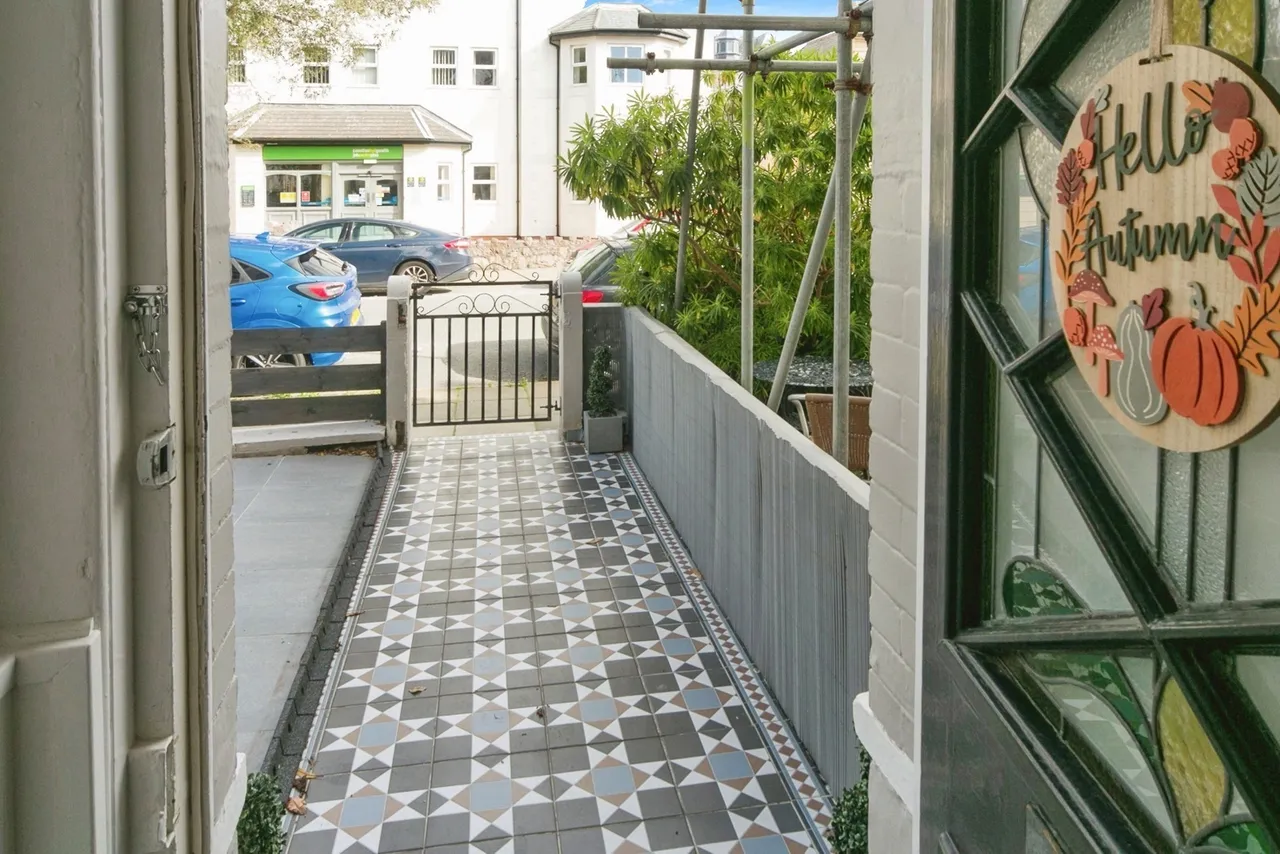 Chapel Street, Llandudno, LL30, photo 15