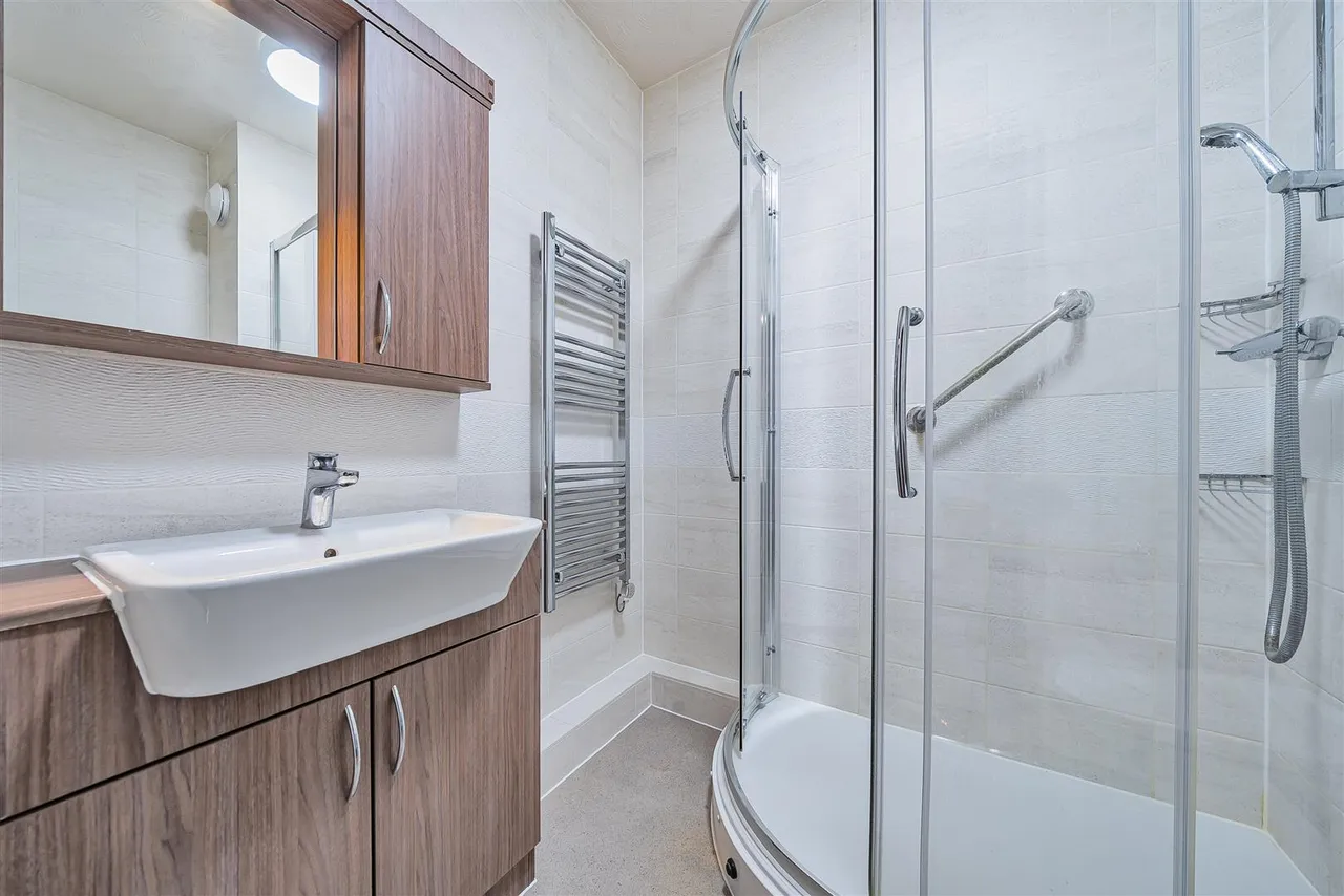 West Street, Newbury, RG14, photo 10