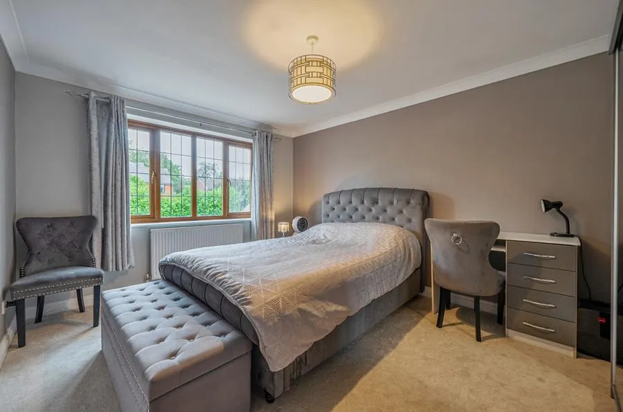 Beehive Lane, Binfield, RG12, photo 23