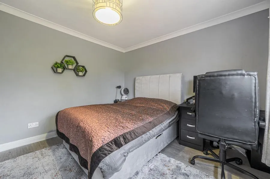 Beehive Lane, Binfield, RG12, photo 28
