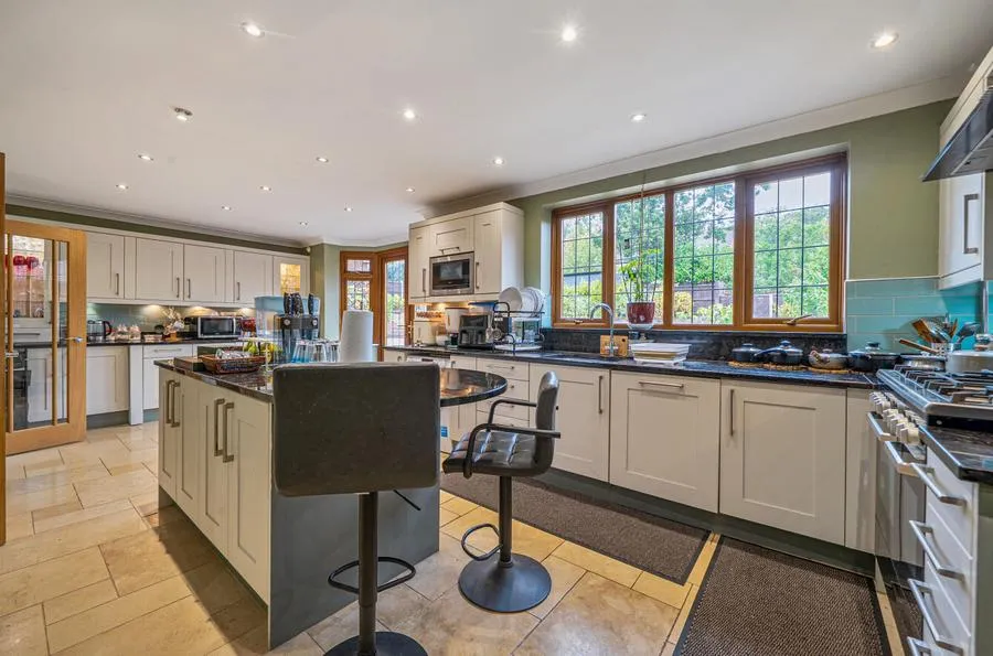 Beehive Lane, Binfield, RG12, photo 3
