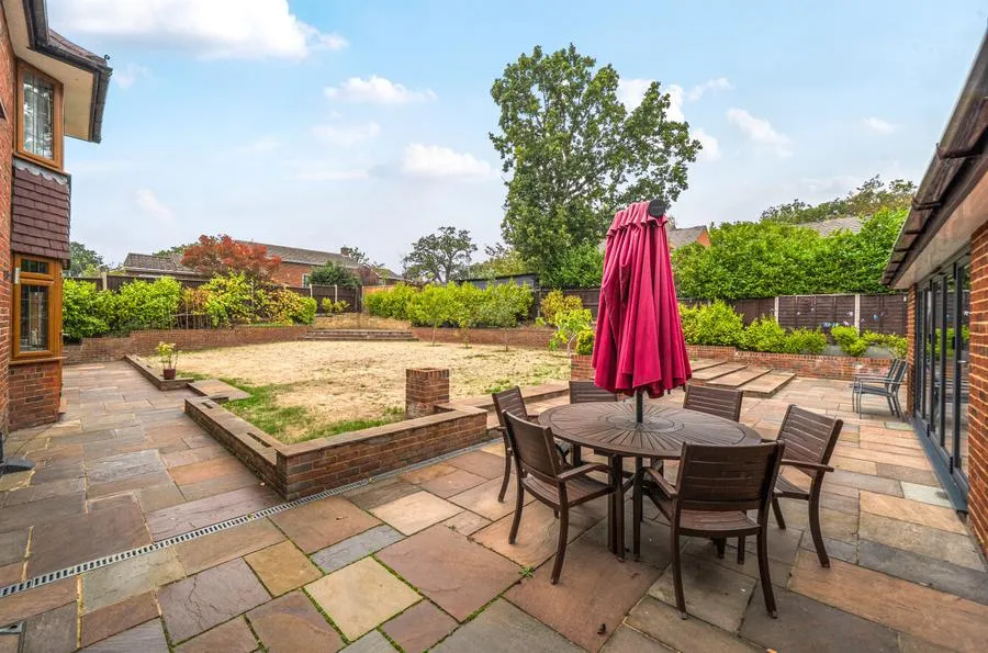 Beehive Lane, Binfield, RG12, photo 31