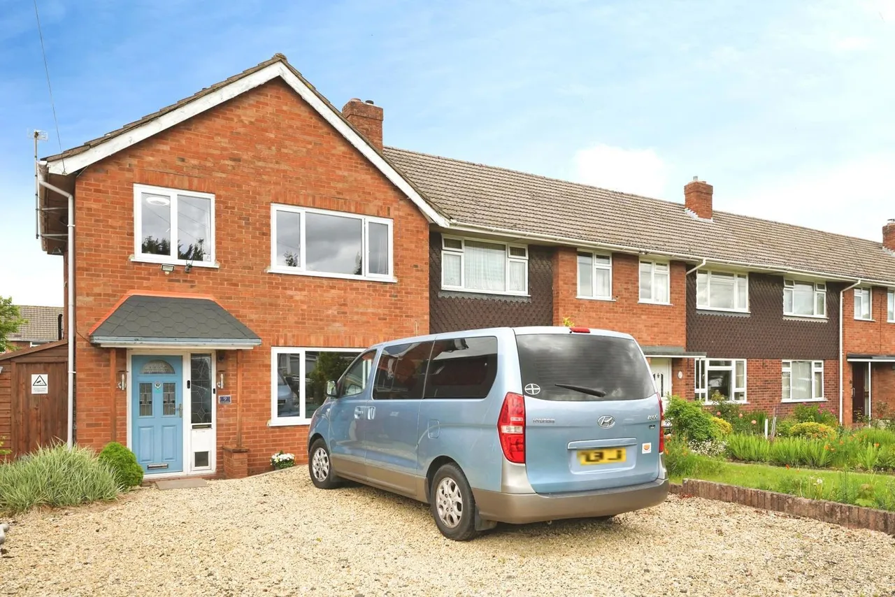 3 bed house for sale — Sudbrook Way, Gloucester, Gloucestershire, GL4