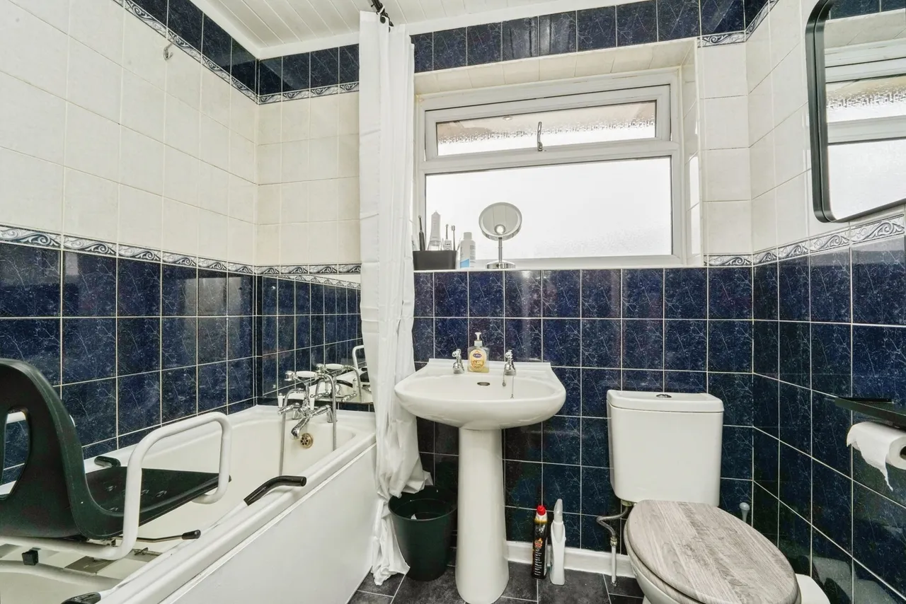 Sudbrook Way, Gloucester, Gloucestershire, GL4, photo 11
