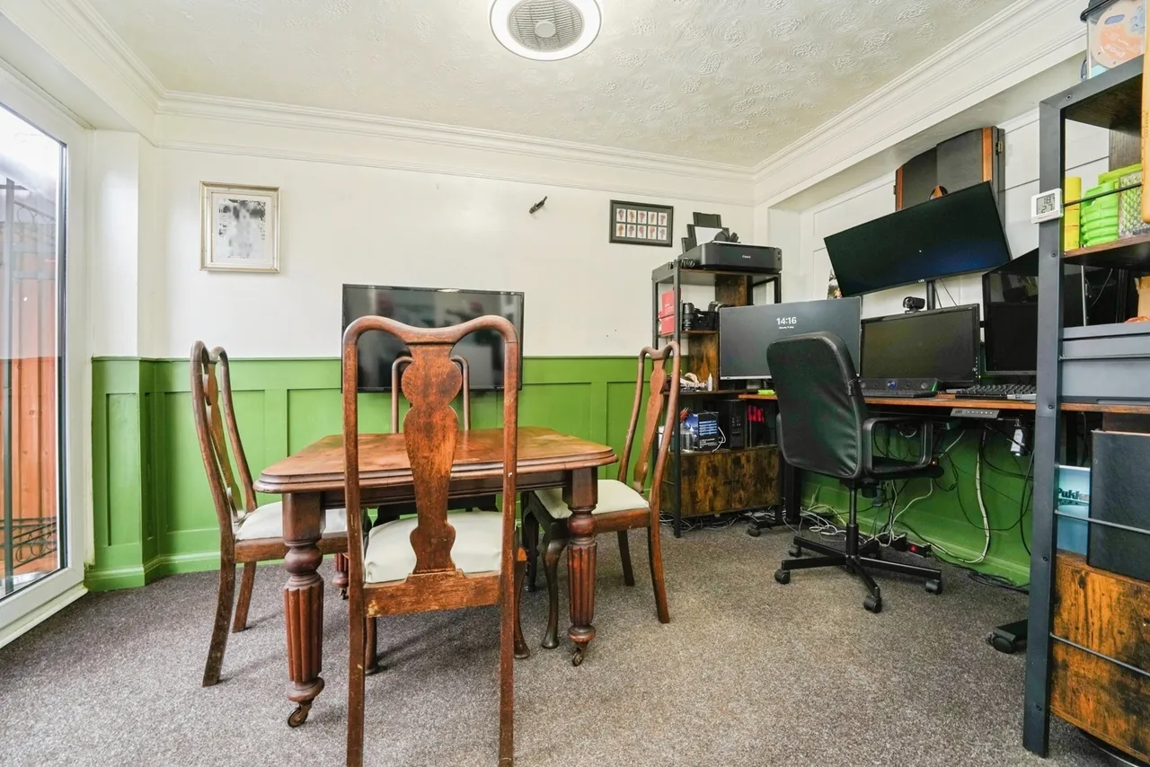 Sudbrook Way, Gloucester, Gloucestershire, GL4, photo 6
