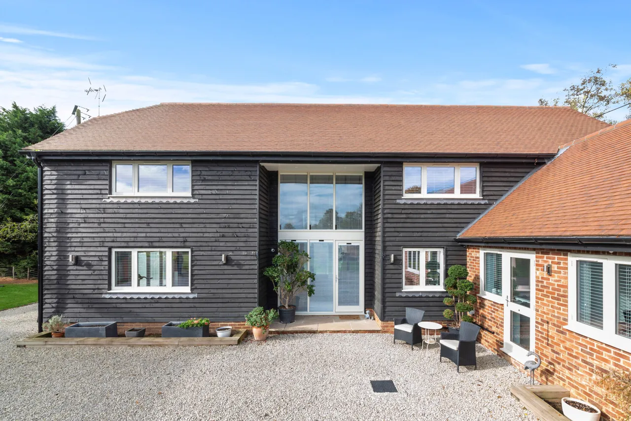Burford Farm (Residential), Redwall Lane, Linton, Kent, Maidstone, ME17 4BD, photo 2