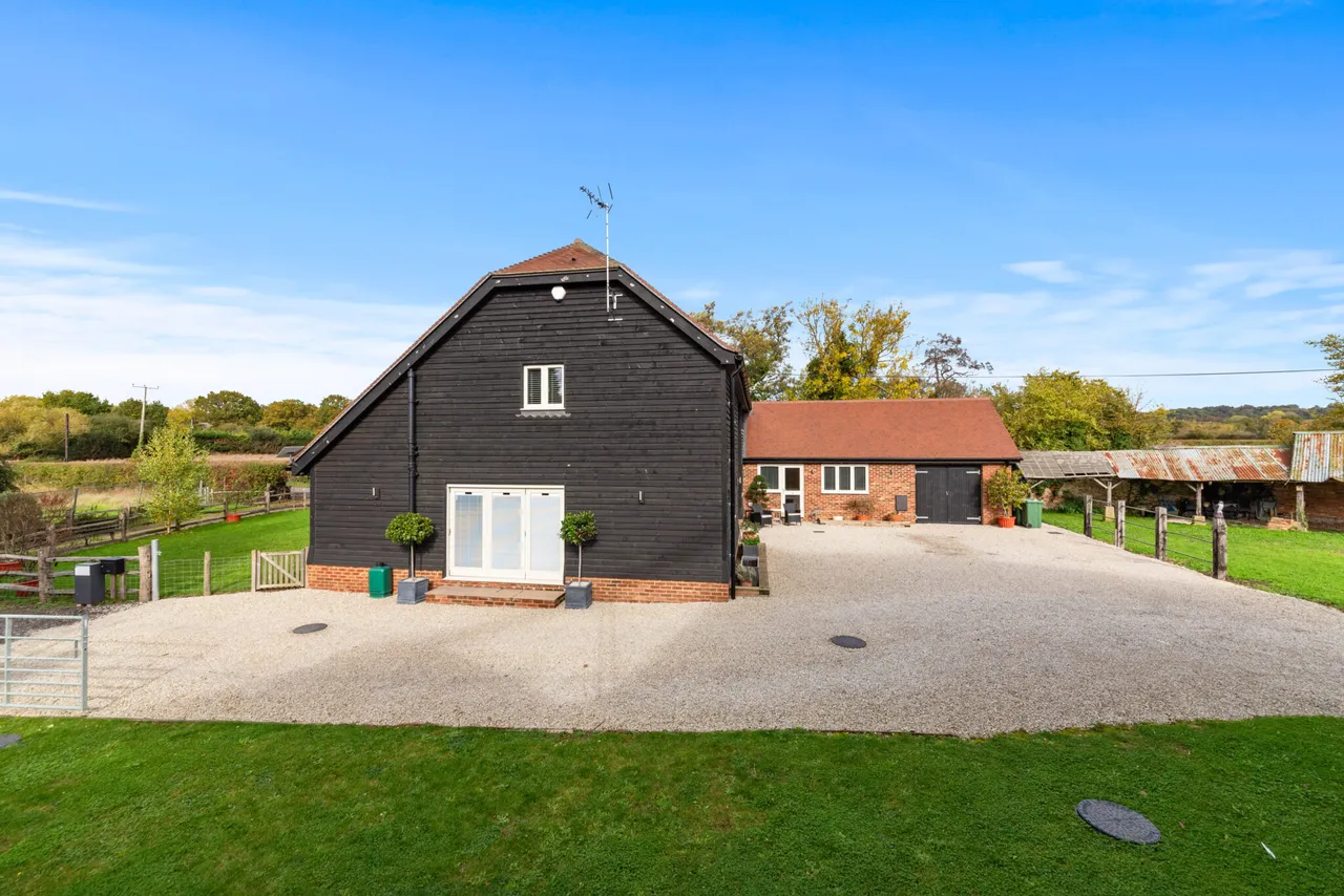 Burford Farm (Residential), Redwall Lane, Linton, Kent, Maidstone, ME17 4BD, photo 3