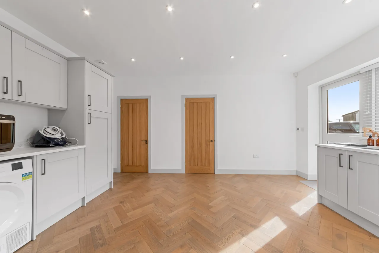 Burford Farm (Residential), Redwall Lane, Linton, Kent, Maidstone, ME17 4BD, photo 15