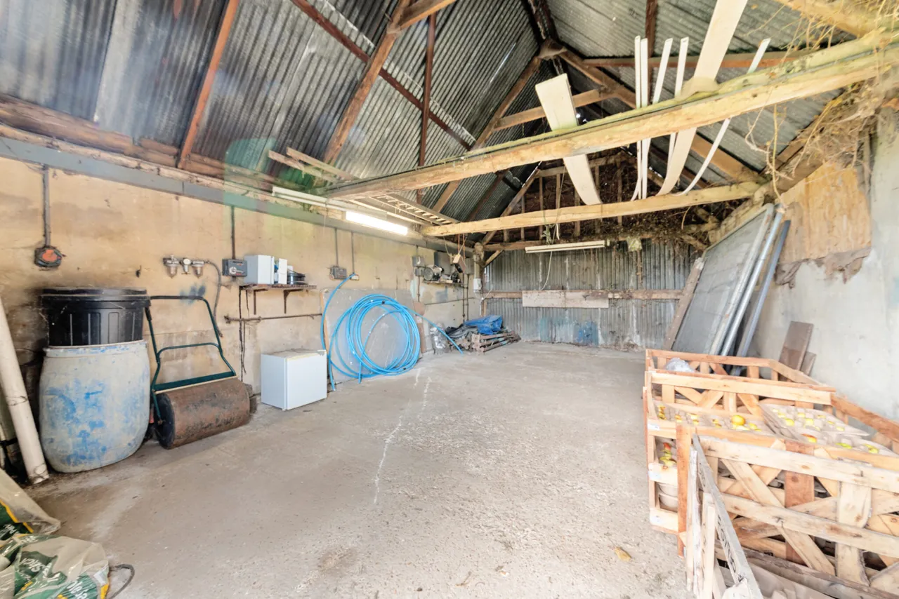 Burford Farm (Residential), Redwall Lane, Linton, Kent, Maidstone, ME17 4BD, photo 33