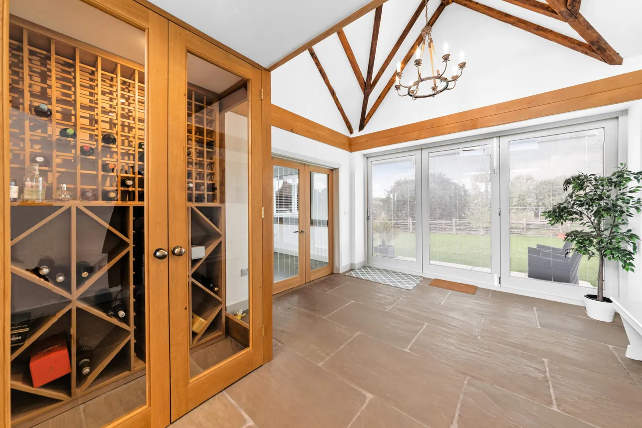 Burford Farm (Residential), Redwall Lane, Linton, Kent, Maidstone, ME17 4BD, photo 6