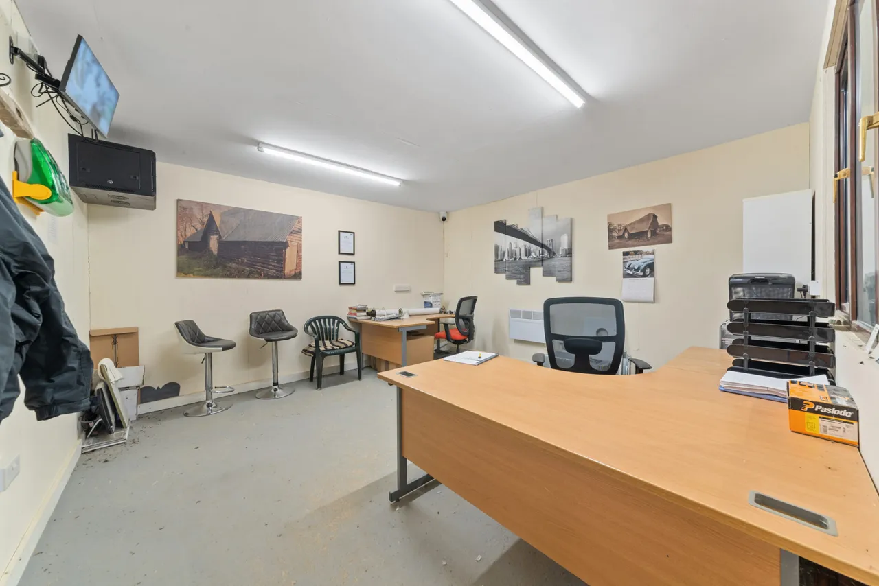 Burford Farm (Residential), Redwall Lane, Linton, Kent, Maidstone, ME17 4BD, photo 29