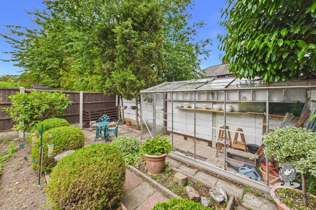 Knowsley Road, St. Helens, WA10, photo 12