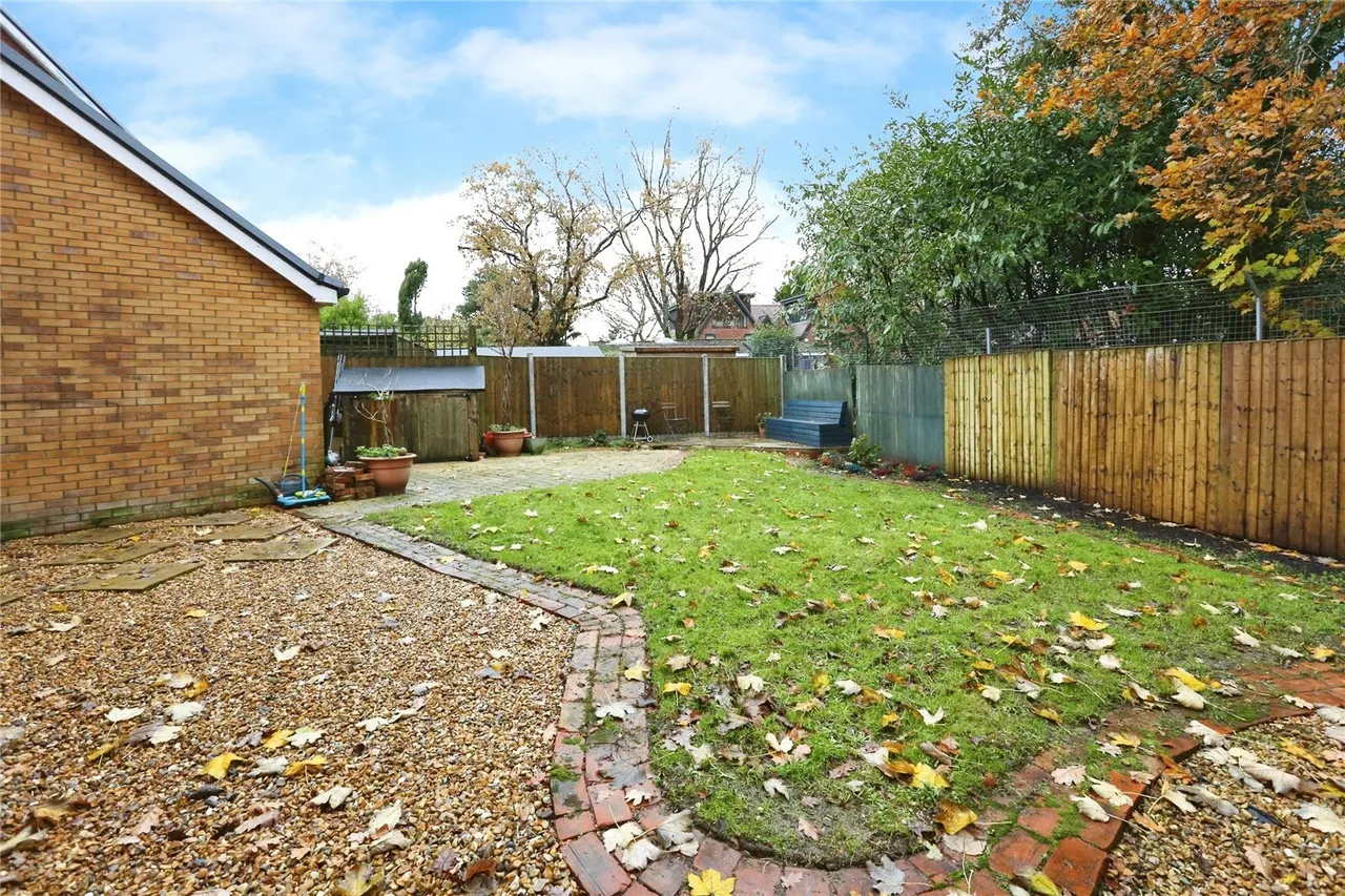 Bedford Drive, Titchfield Common, PO14, photo 19