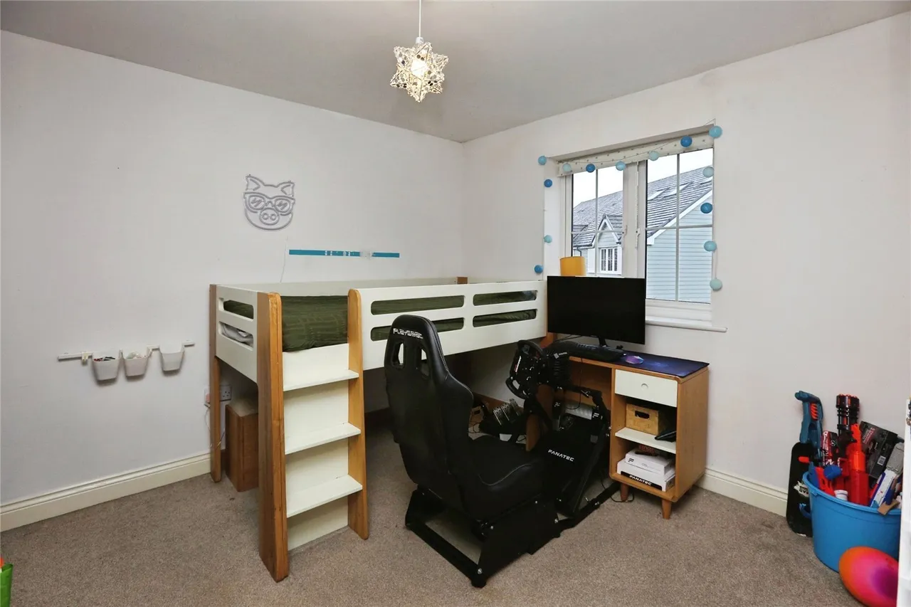 Bedford Drive, Titchfield Common, PO14, photo 16