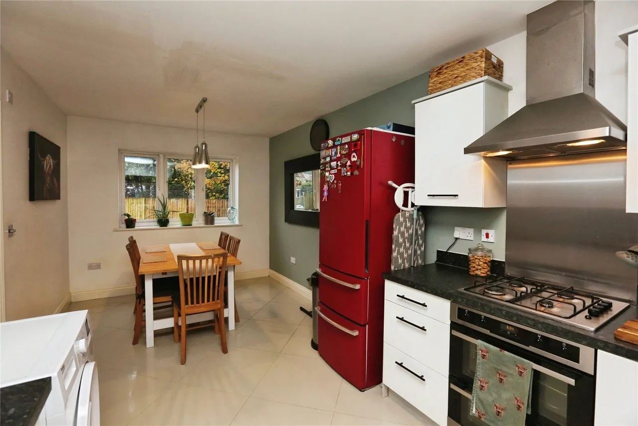 Bedford Drive, Titchfield Common, PO14, photo 8
