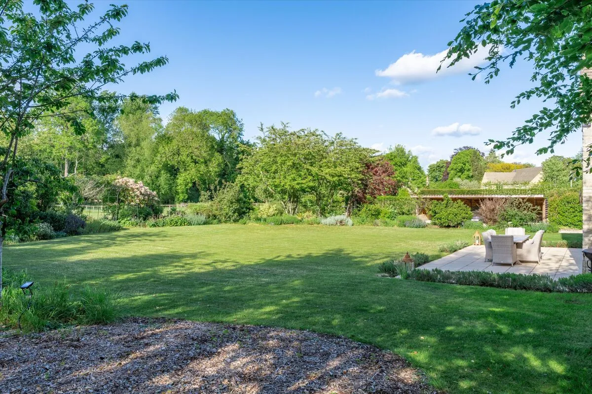 Clanfield, OX18, photo 17