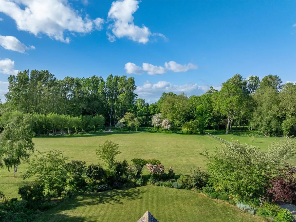 Clanfield, OX18, photo 19