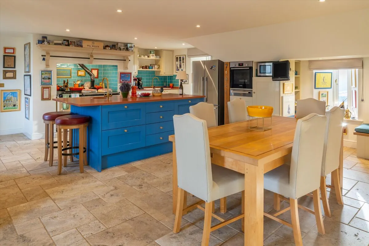Clanfield, OX18, photo 6