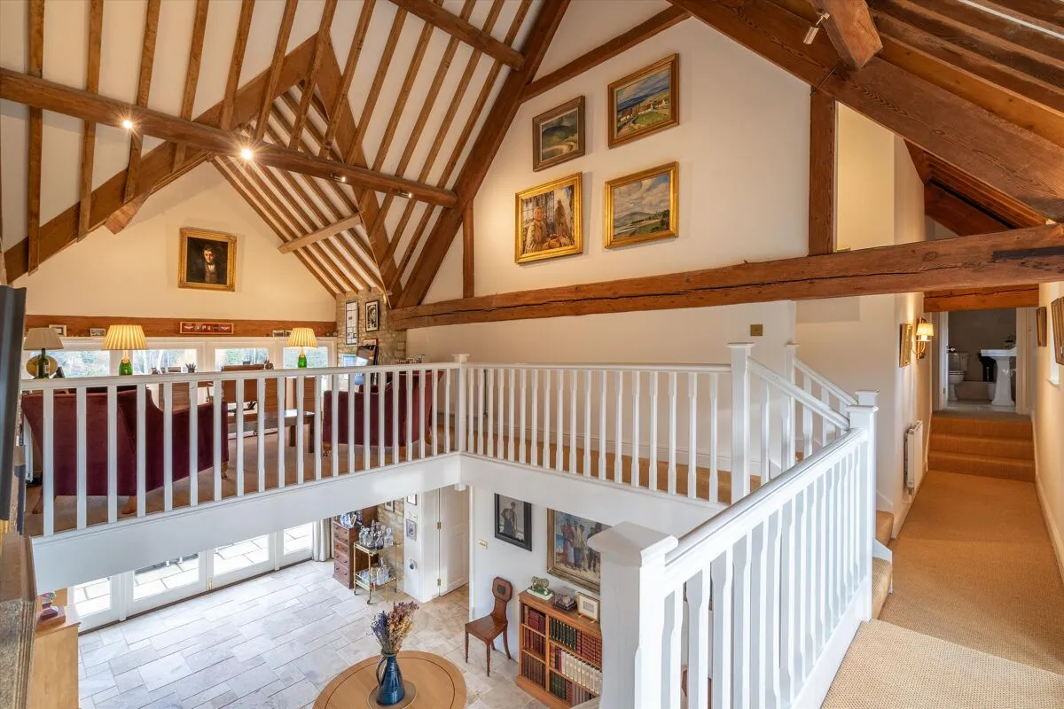 Clanfield, OX18, photo 10