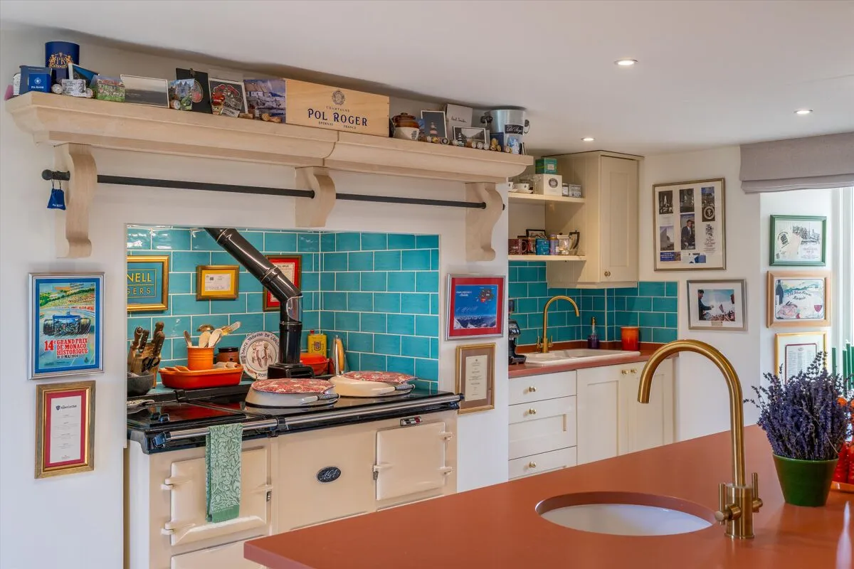 Clanfield, OX18, photo 8