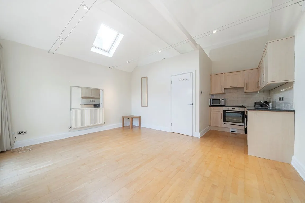 Gainsborough Road, Kew, TW9, photo 2