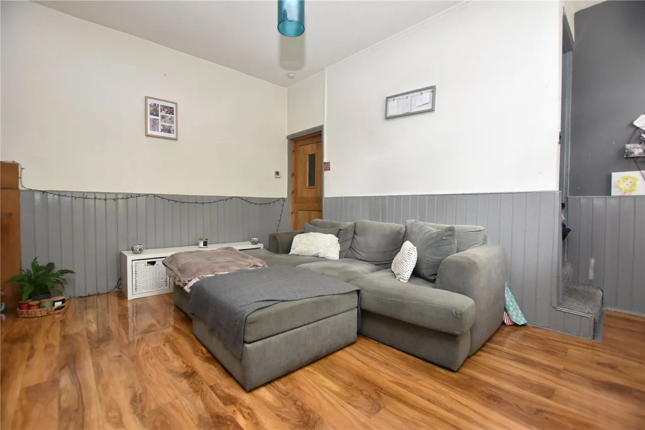 Highfield Place, Morley, LS27, photo 4