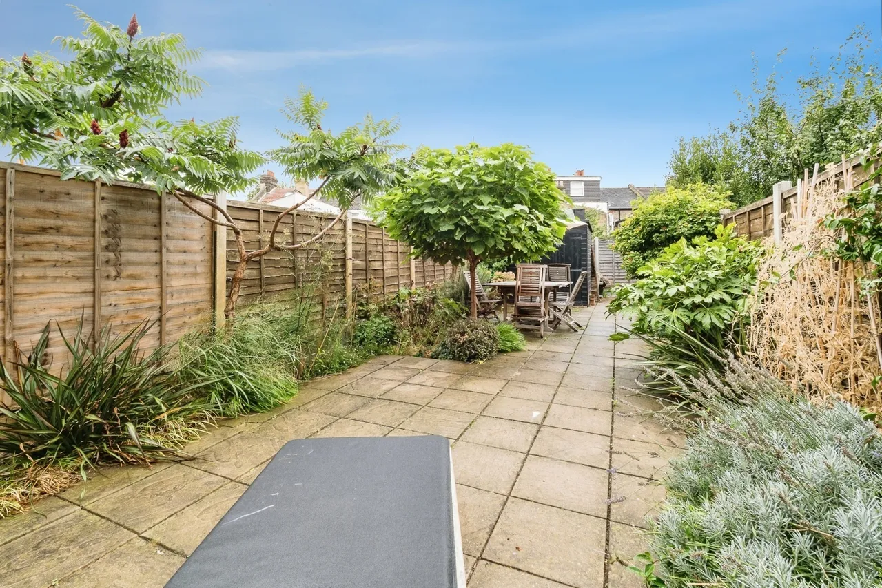 Grosvenor Road, East Ham, E6, photo 20