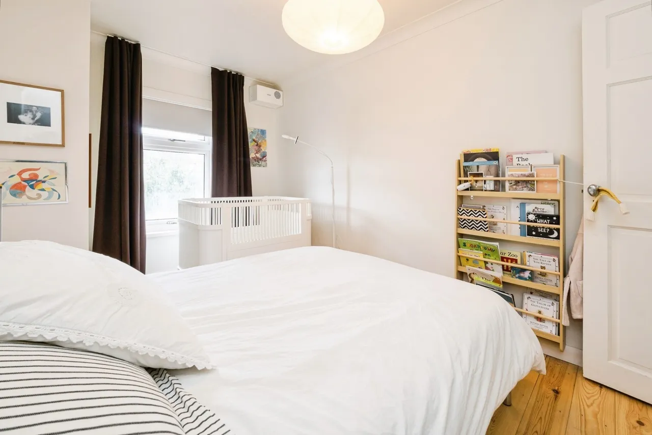 Grosvenor Road, East Ham, E6, photo 14