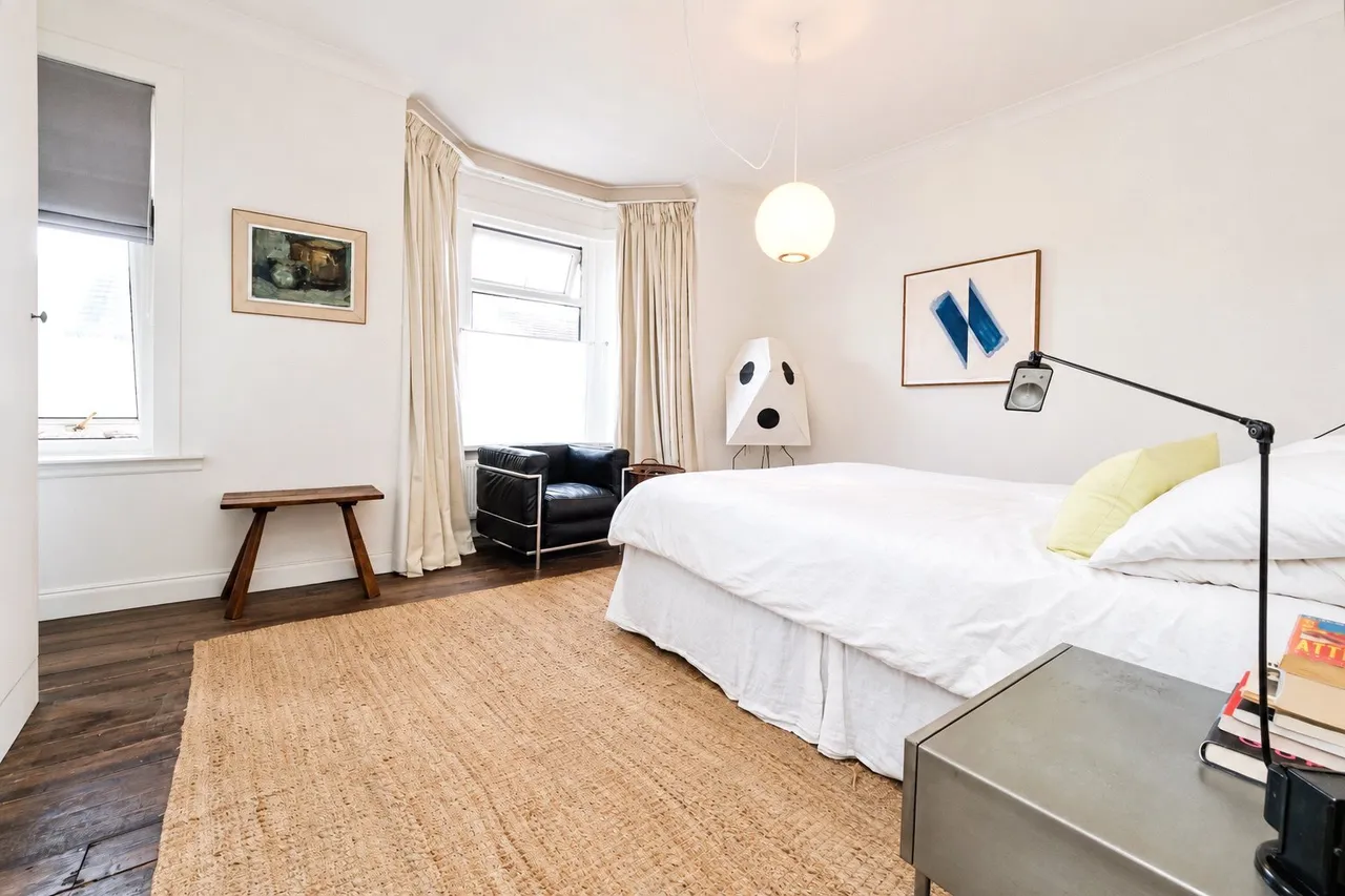 Grosvenor Road, East Ham, E6, photo 11