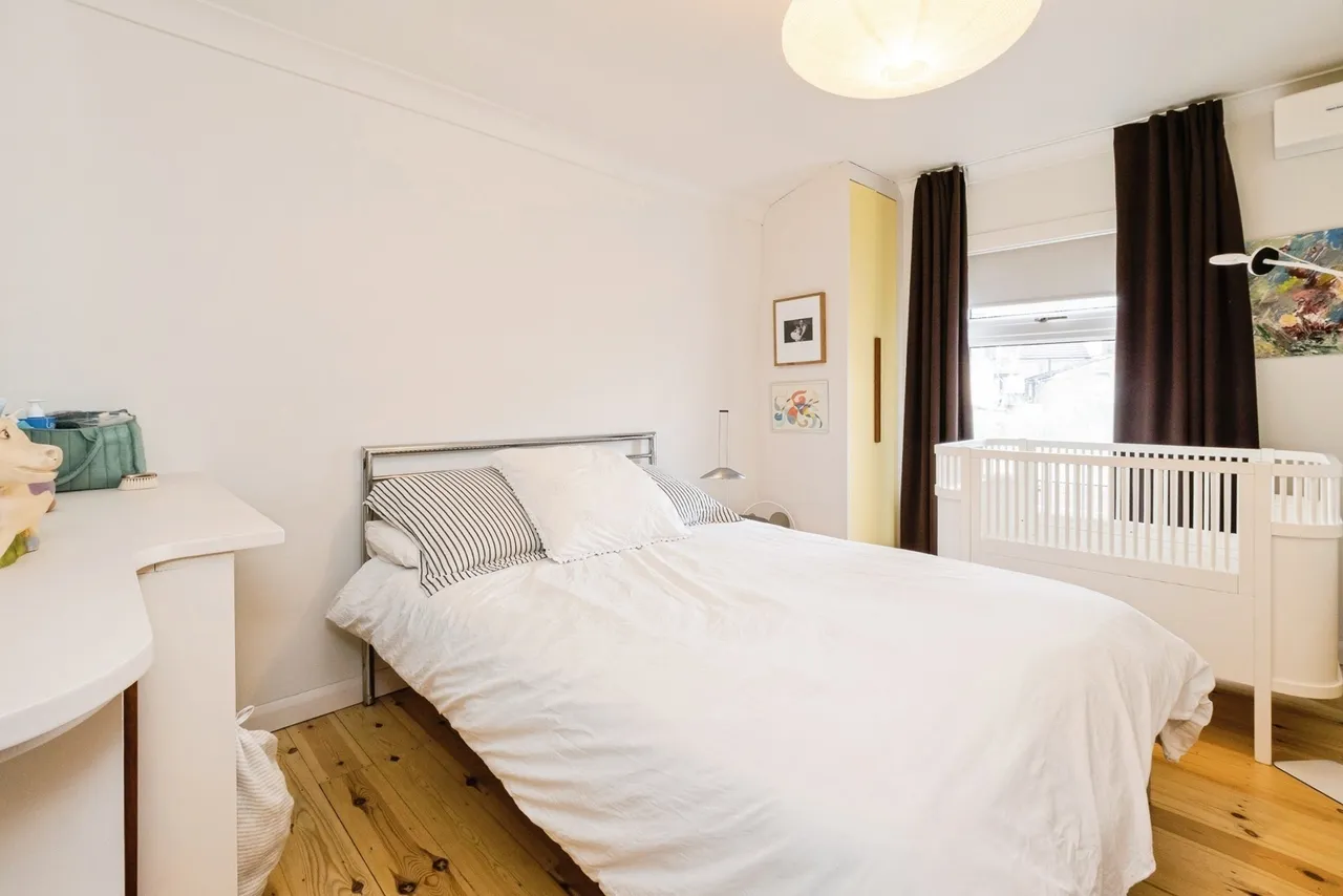 Grosvenor Road, East Ham, E6, photo 13