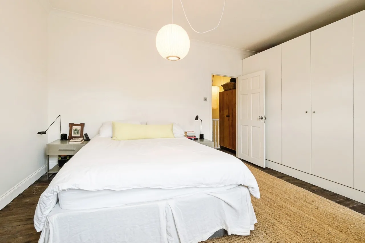 Grosvenor Road, East Ham, E6, photo 12