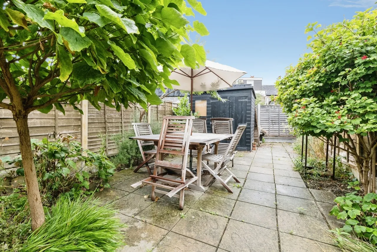 Grosvenor Road, East Ham, E6, photo 21