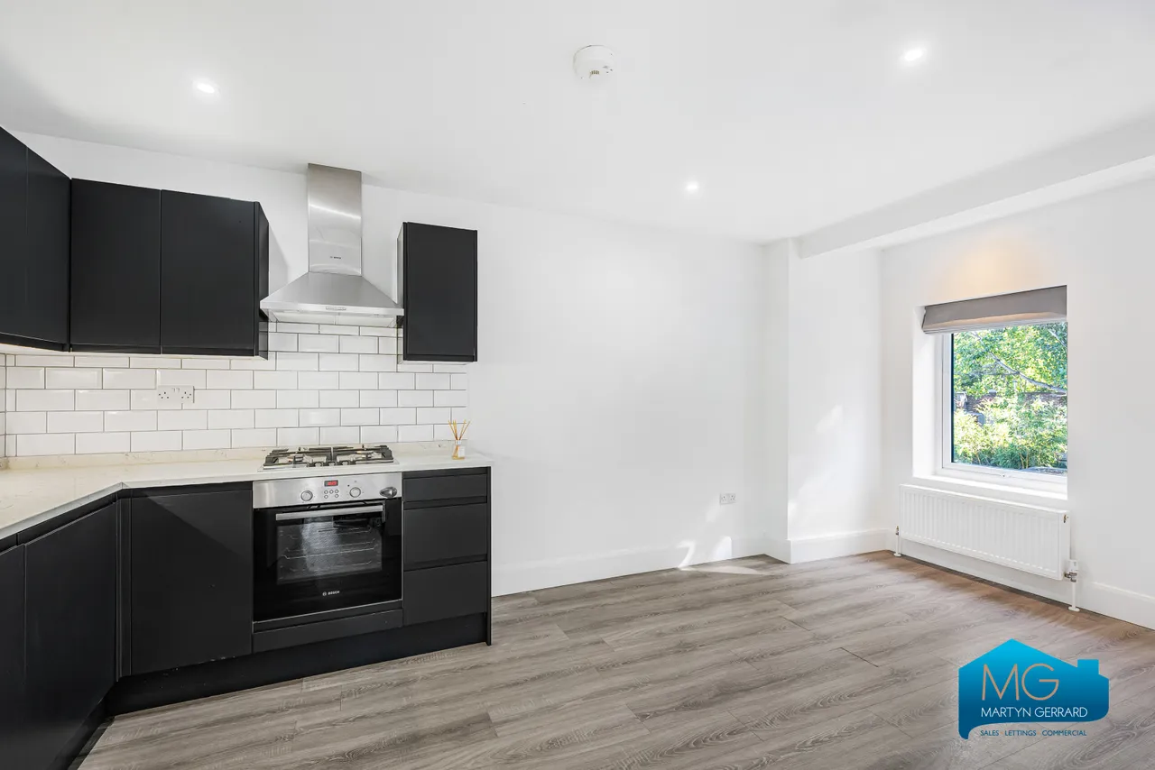 Abingdon Road, London, N3, photo 2