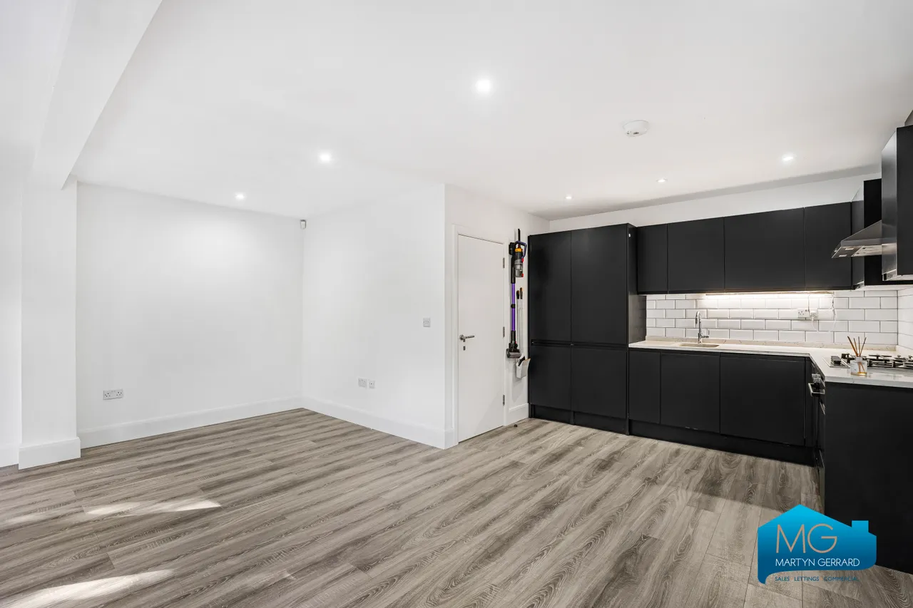 Abingdon Road, London, N3, photo 3