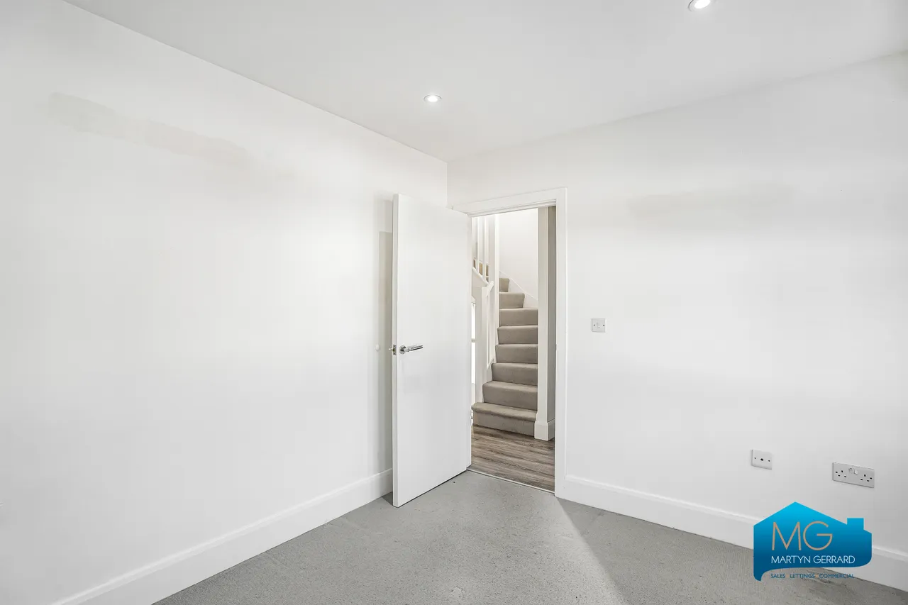 Abingdon Road, London, N3, photo 10