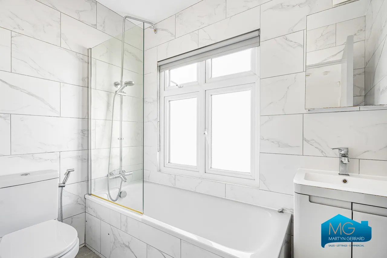 Abingdon Road, London, N3, photo 9