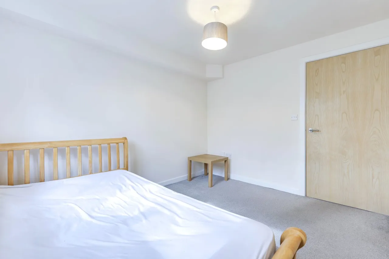Farnley Crescent, Leeds, LS12, photo 8